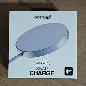 Snap Crushed Orchid Wireless MagSafe Charger - Lavender and White